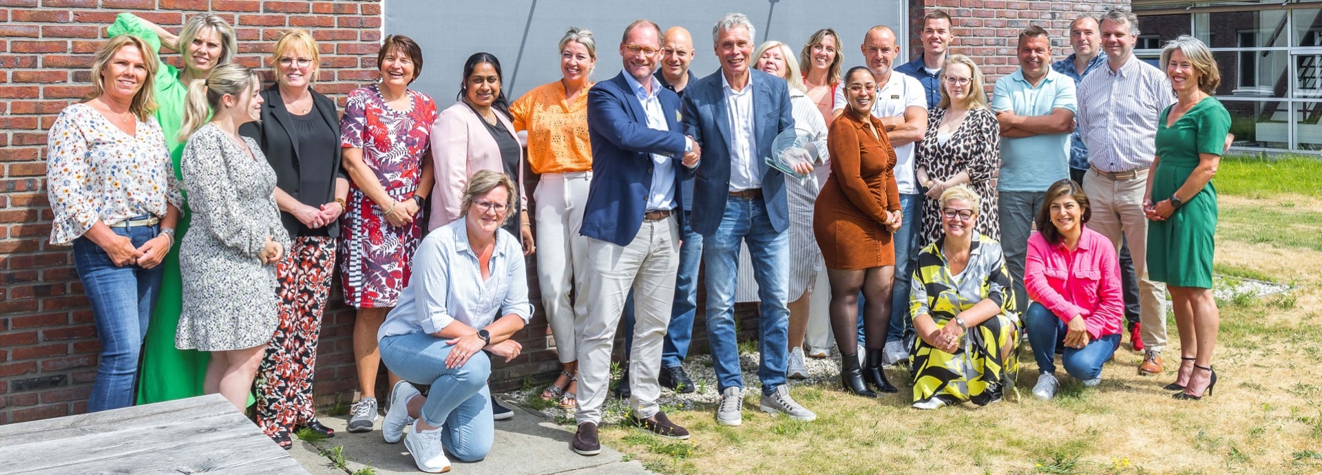 Het team van Van Steensel wint de VVP Advies Award 2023 in de categorie duurzaamheid