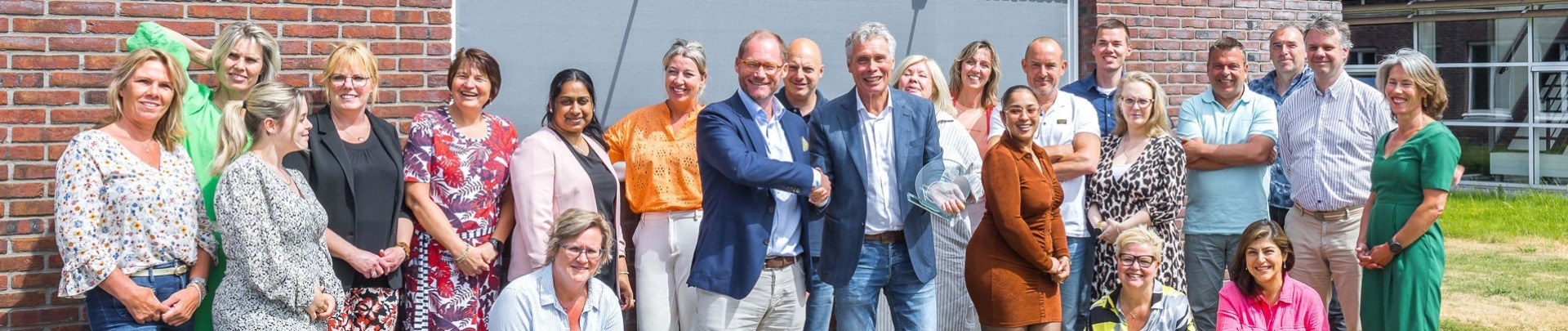 Het team van Van Steensel wint de VVP Advies Award 2023 in de categorie duurzaamheid